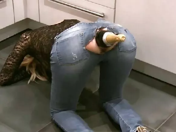 Anal naatgol e butelaaji champagne, porno download.