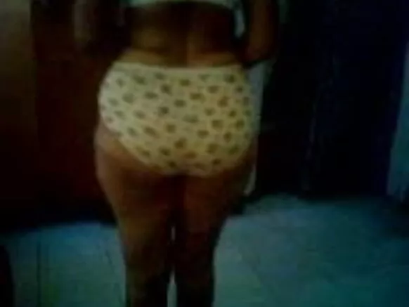 Aunty mawɗo ha e Venezuela anal sex.