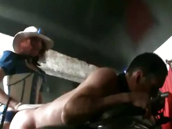 Strapon giɗo fuck mum 3 anals, porno yaasi, anals.